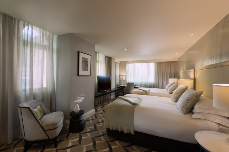 Executive Twin Queen Room